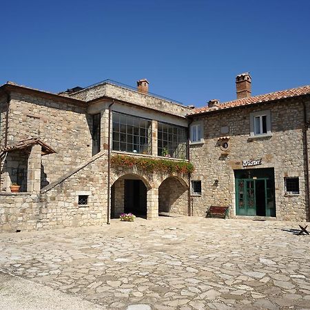 Agriturismo Tenuta Conti Faina Fratta Todina Quarto foto