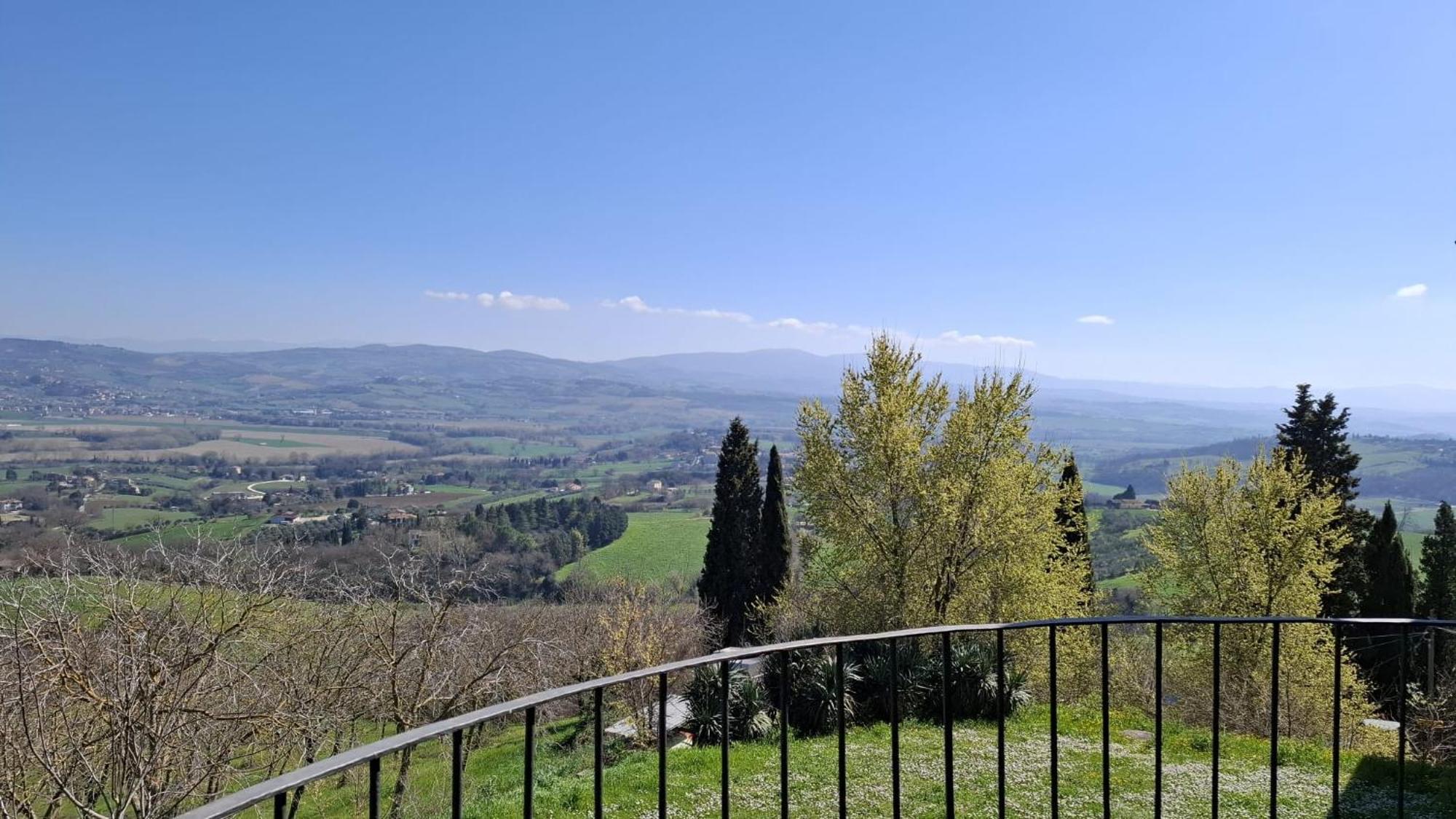 Agriturismo Tenuta Conti Faina Fratta Todina Exterior foto
